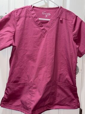 Butter-Soft V-Neck scrub set- Raspberry